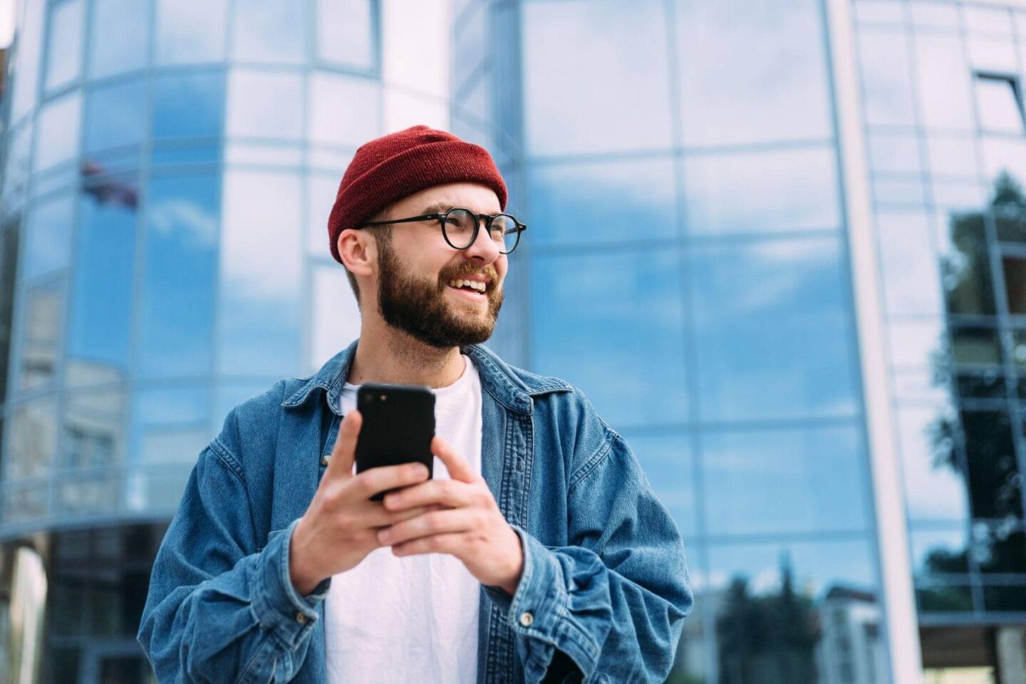Telefon na kartę z internetem bez limitu – kompletne rozwiązanie bez abonamentu